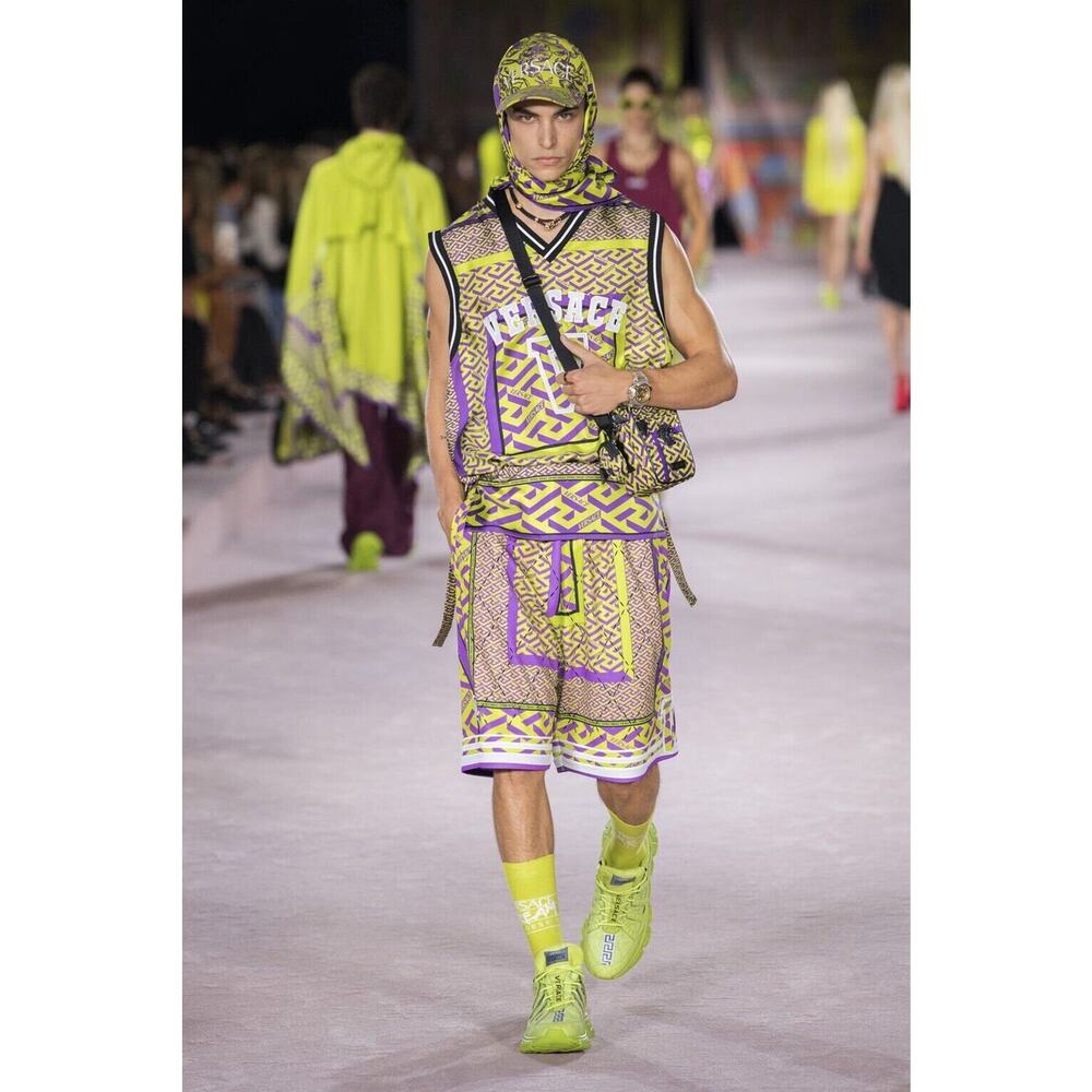 NWT Versace Runway SS2022 La Greca Men Silk Jersey Set IT 52 US L $2,970